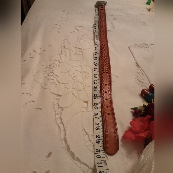 VINTAGE HANDTOOLED 28\